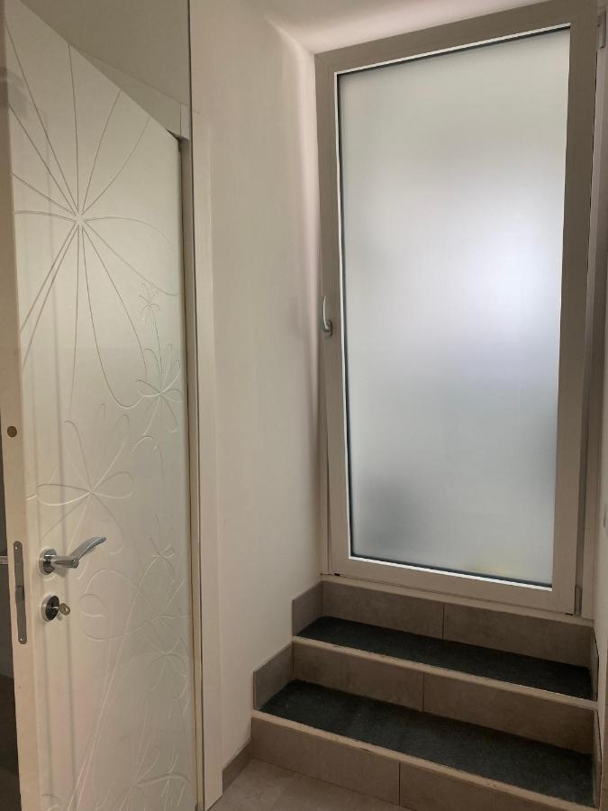 הוילה קטאניה Casa Ponente מראה חיצוני תמונה