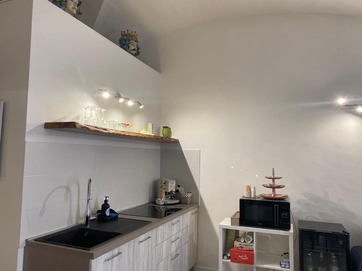 הוילה קטאניה Casa Ponente מראה חיצוני תמונה
