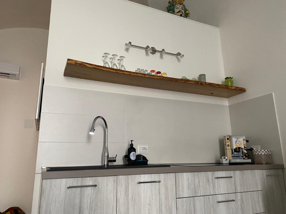 הוילה קטאניה Casa Ponente מראה חיצוני תמונה